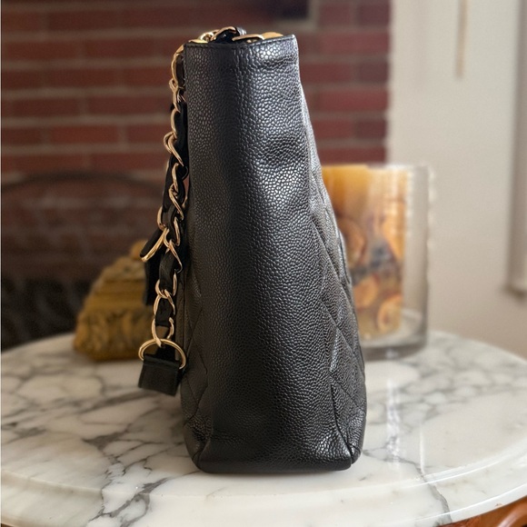 Chanel Petite Shopping Tote - Picture 5 of 8